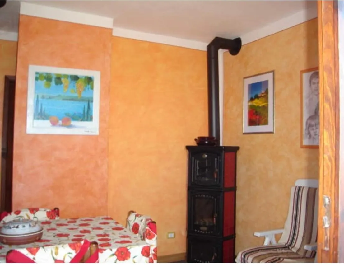 La Paloma San Zeno Apartamento Pai Itália